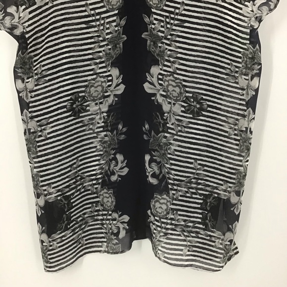 CAbi #5024 Yacht Top - Picture 4 of 10